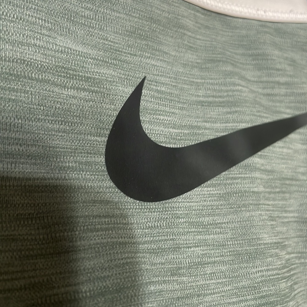 dry fit sports bra